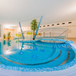 Lázně bazén,hotel,Františkovy Lázně